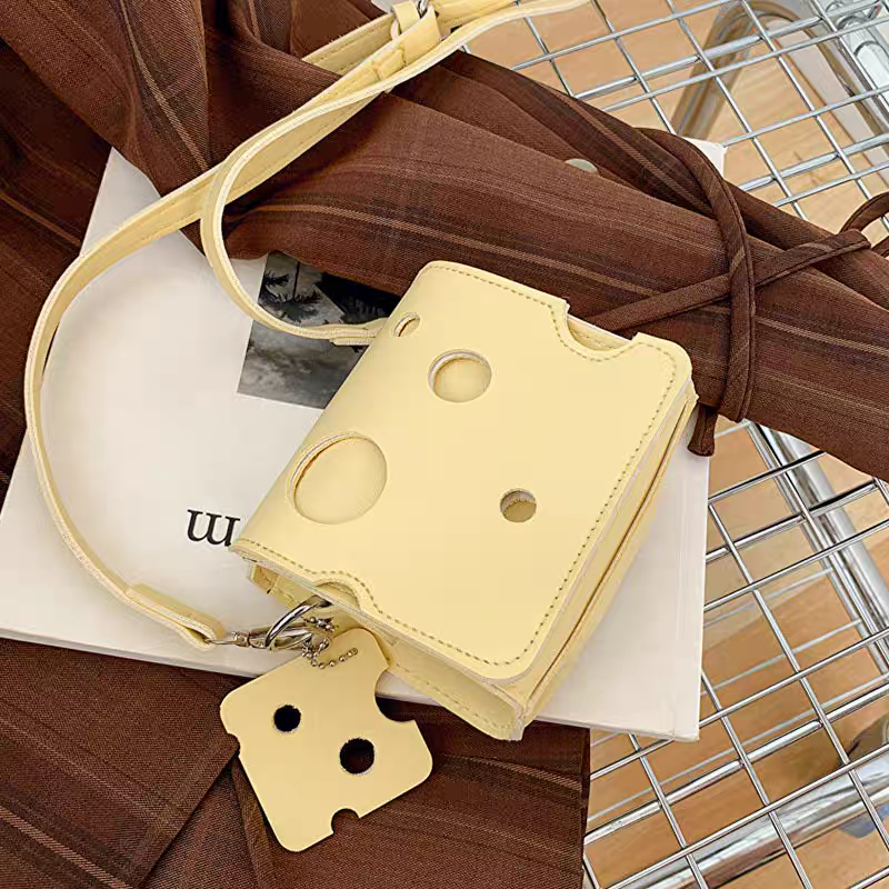 Cheese Slice Mini Crossbody Bag – Cute Cartoon Shoulder Purse with Charm
