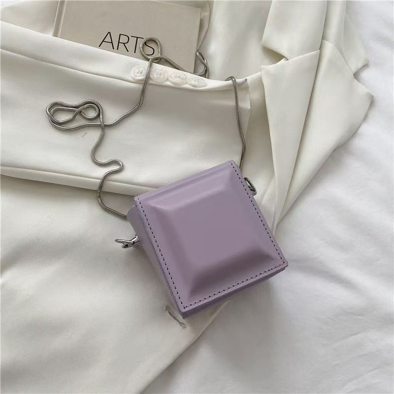 Structured Square Mini Bag – Glossy Hard Shell with Silver Chain Strap | Chic Crossbody in 5 Colors