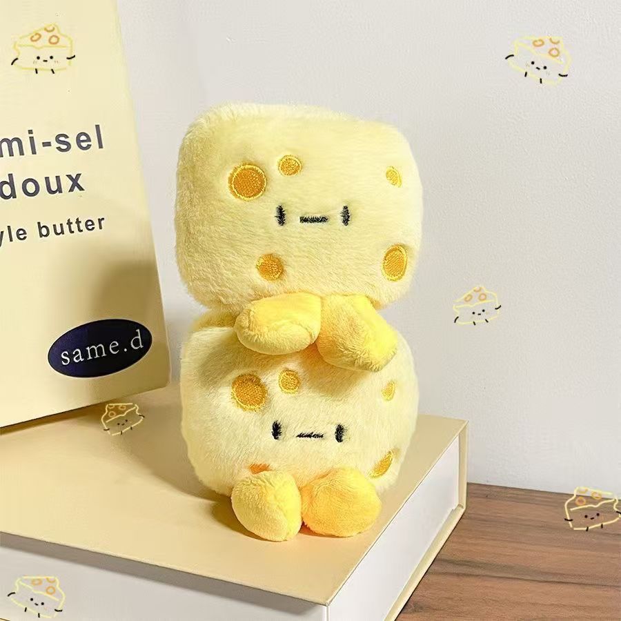 Cute Cheese Plush Bag Charm – Soft Kawaii Keychain Accessory for Tote, Backpack & Handbag