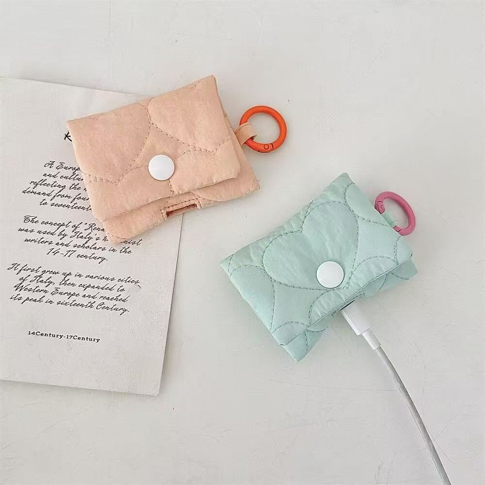 Quilted Heart Mini Pouch with Keyring – Cute Pastel Travel Coin Purse & Earbud Case (7 Colors)