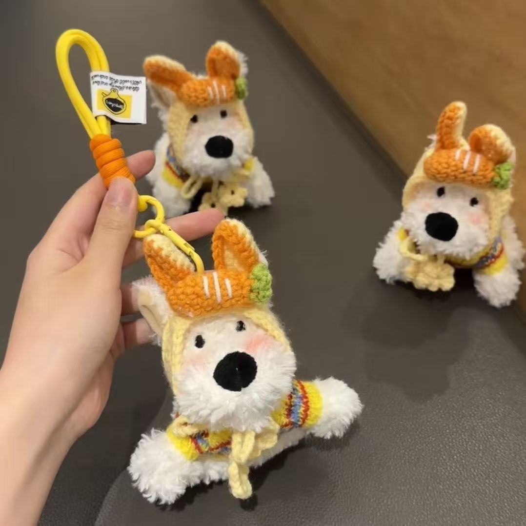 Plush Dog Keychain Bag Charm – Cute Knitted Hat Puppy Pendant for Tote, Backpack & Handbag Decoration