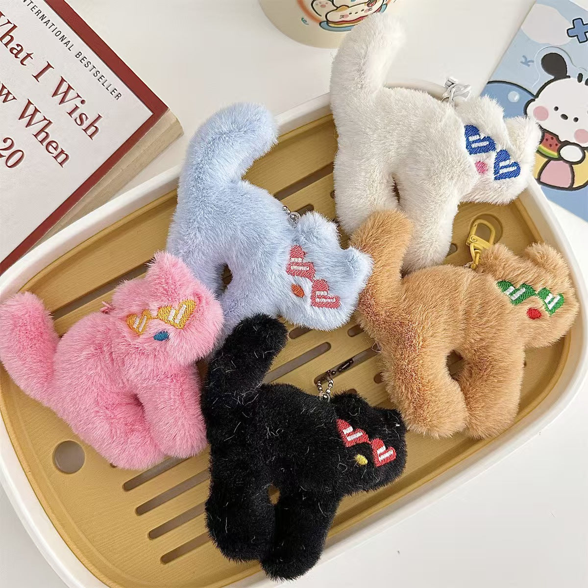Plush Cat Keychain – Cute Furry Cat Bag Charm & Accessory | 5 Colors