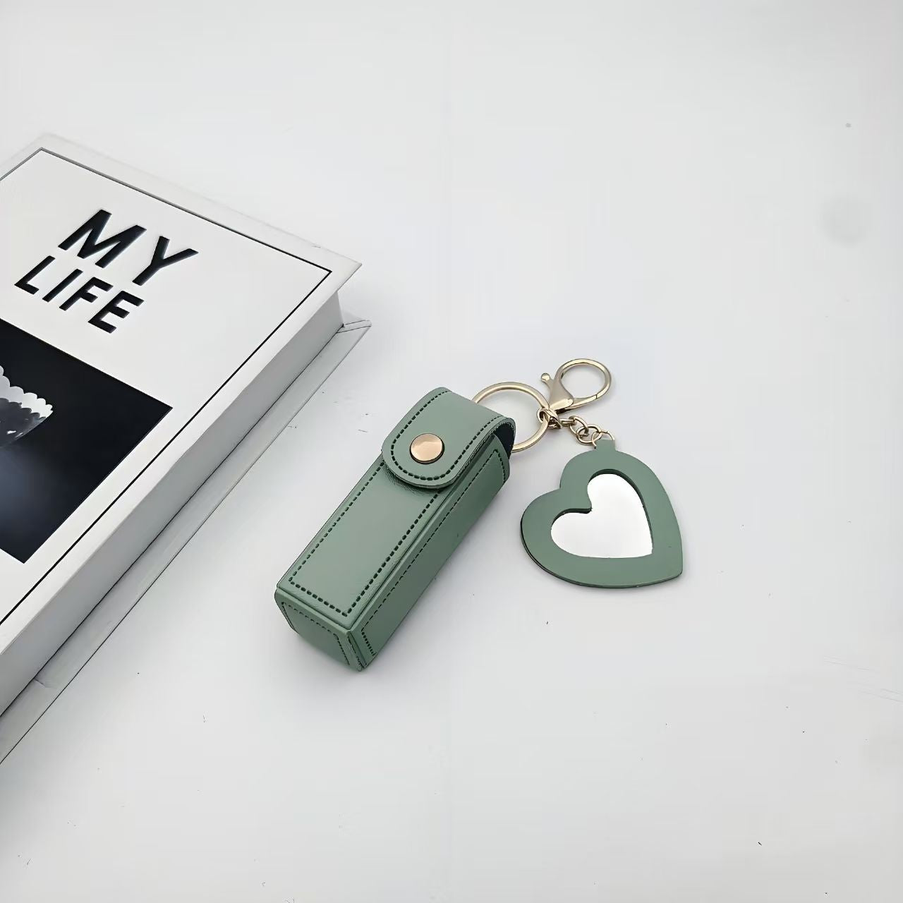 Heart Mirror Lipstick Case Keychain – Portable PU Leather Lipstick Holder with Key Ring & Heart-Shaped Mirror – Multi-Color