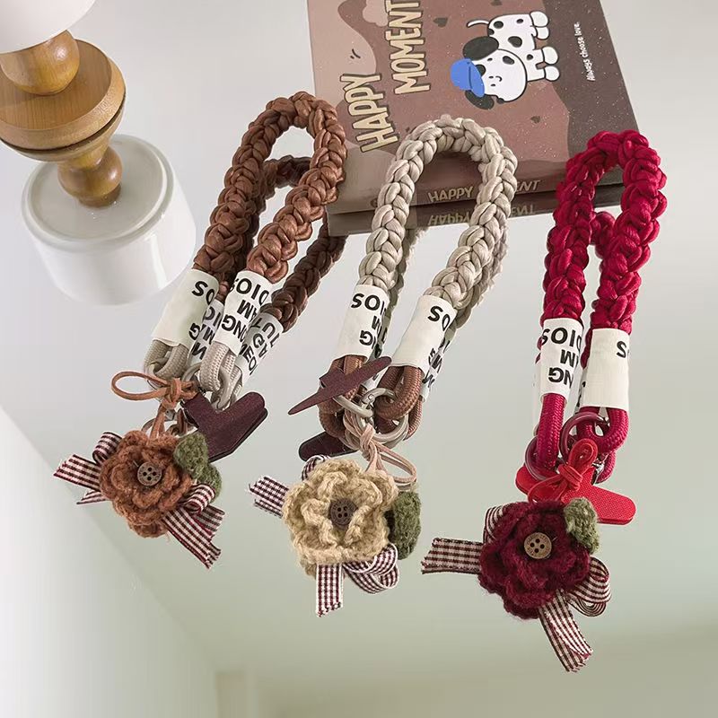 Braided Strap Crochet Flower Bag Charm – Vintage Boho Handbag & Backpack Accessory with Gingham Ribbon