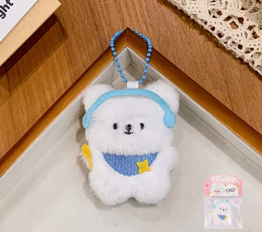 Kawaii Plush Bear Bag Charm – Cute White Teddy with Headphones & Star | Soft Keychain for Bags & Backpacks