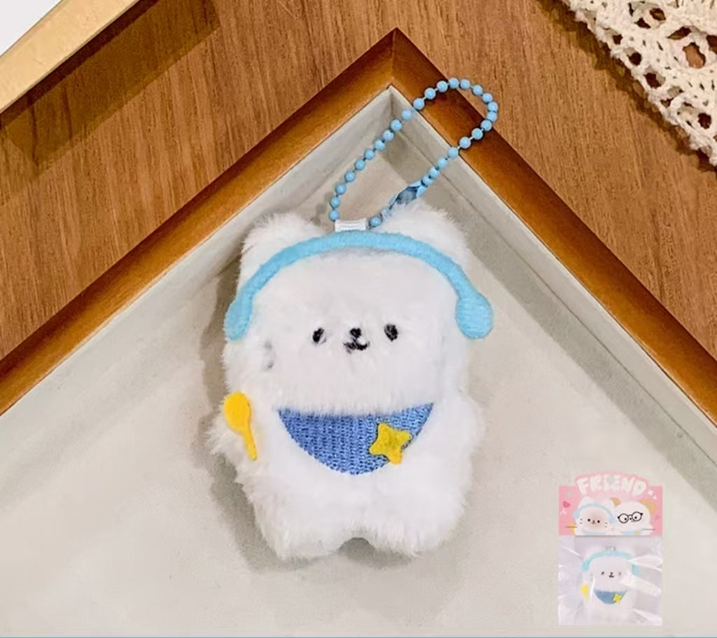 Kawaii Plush Cat Bag Charm – White Teddy with Blue Headphones & Star | Fluffy Keychain for Bags & Backpacks