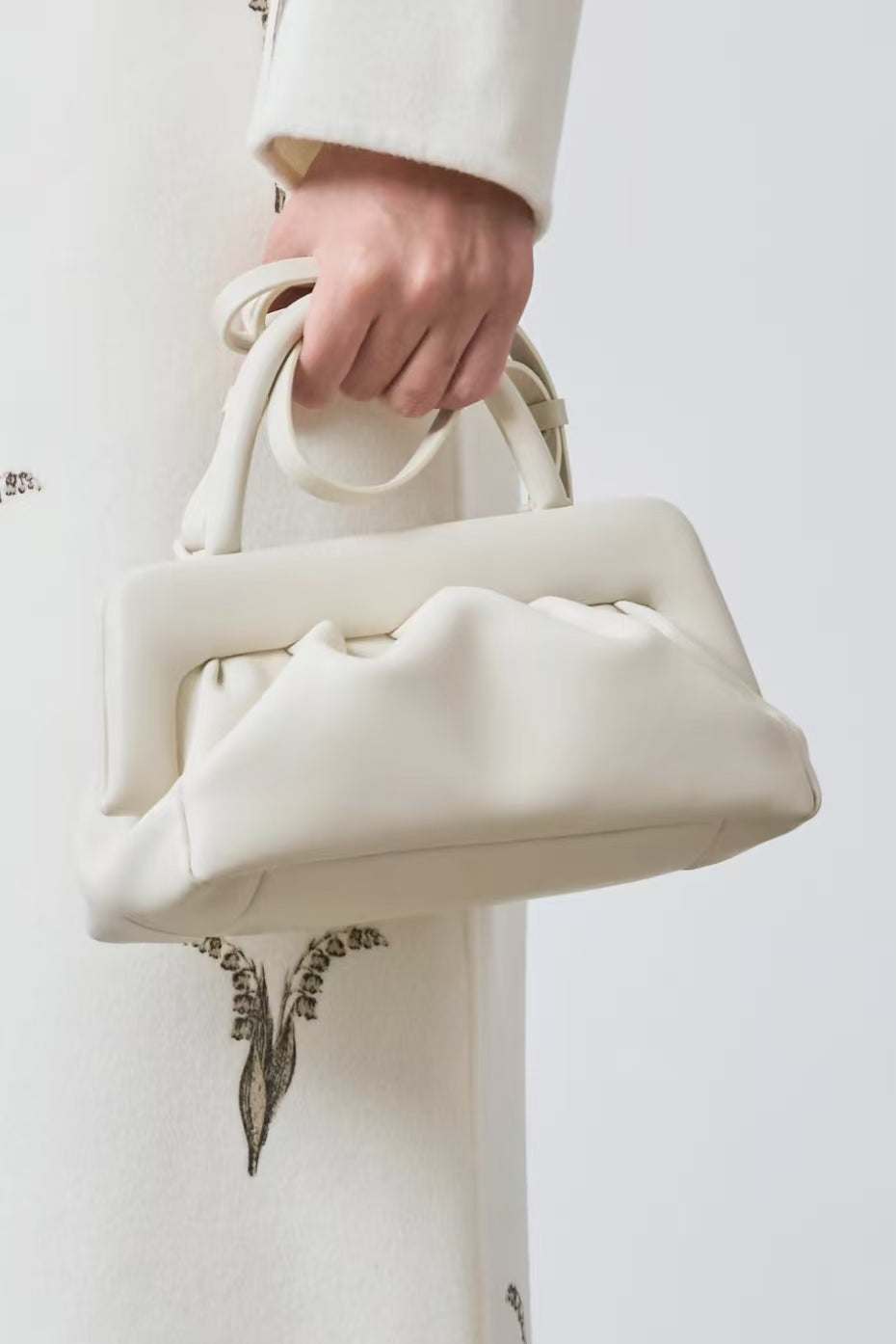 Pleated Frame Handle Bag – Chic Structured Handbag with Top Handle & Shoulder Strap (Yellow, Green, Red, White)