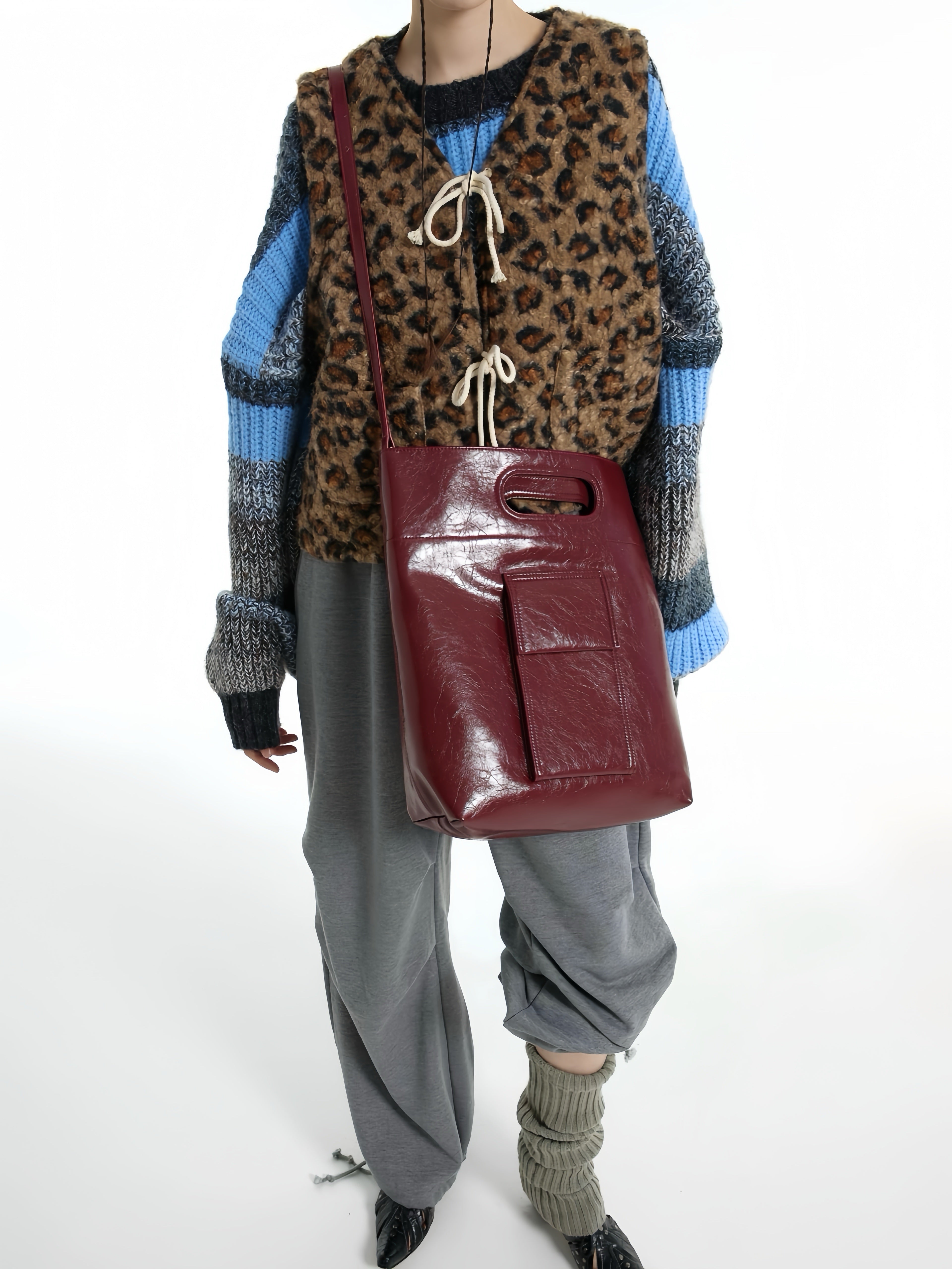 Burgundy Structured Leather Tote – Convertible Crossbody Shoulder Bag with Cutout Handle | Minimalist City Bag