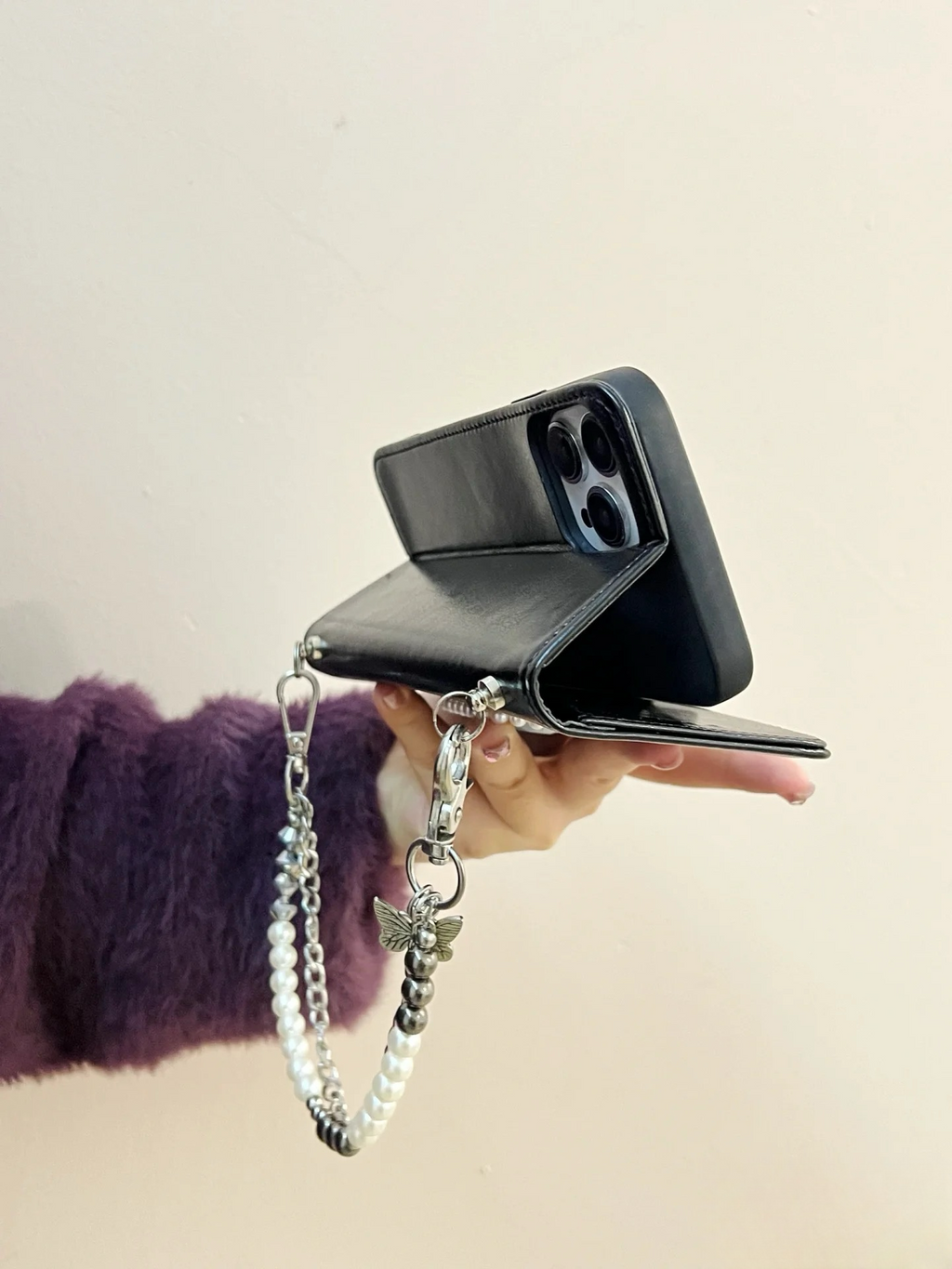 Gemstone Phone Wallet Clutch – Pearl Chain Crossbody Phone Case with Card Holder | Black Faux Leather